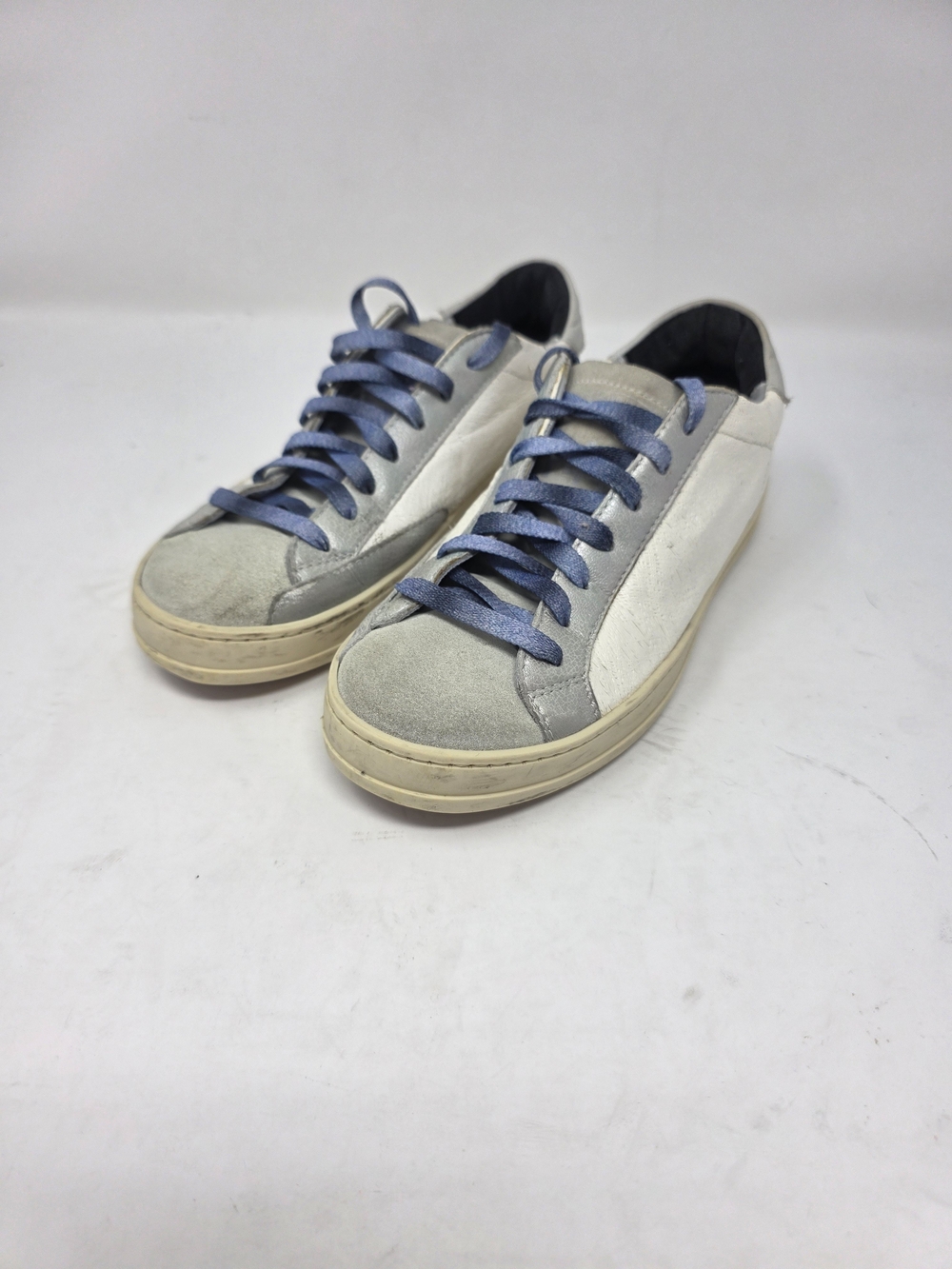 P448 John Low Top Sneakers Womens Size 38 US 7.5 8 White Crackle Leather